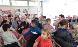 Une après-midi intergénérationnelle à la résidence Maurice Thorez