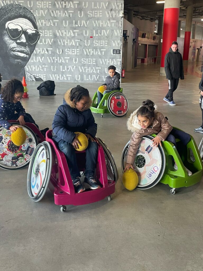 À la découverte du handisport : deux belles rencontres pour les enfants décinois