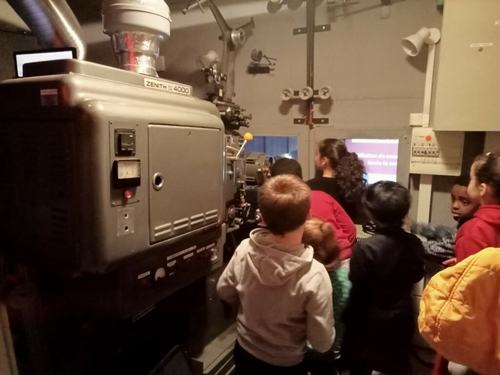 Visite du cinéma CGR Les Ambiances
