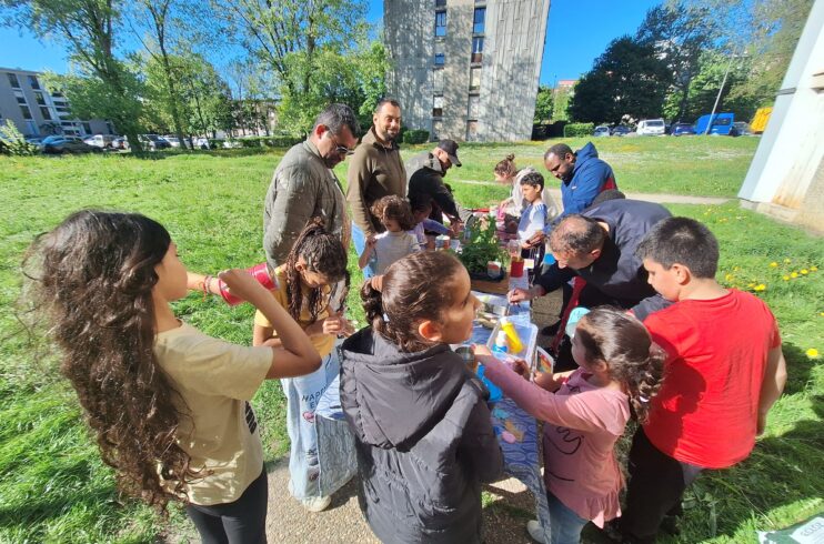 Un moment complice pour les papas et les enfants