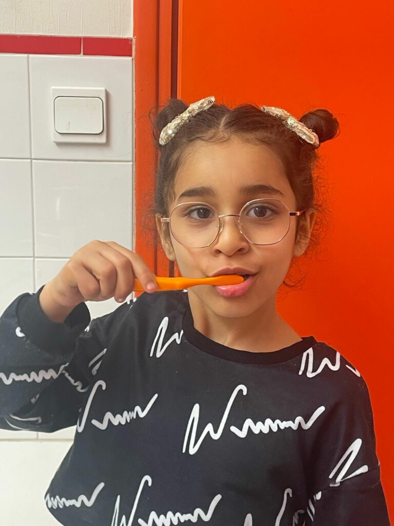 Hygiène et autonomie : les enfants prennent soin d’eux !