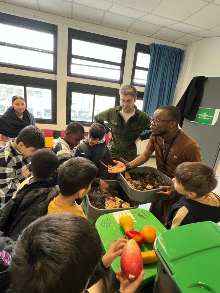 Sensibilisation au recyclage et au compost